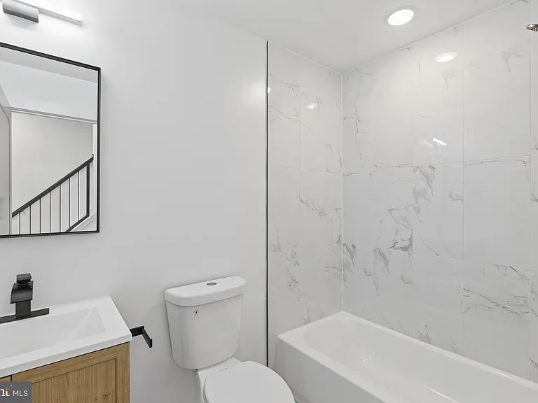 2532 N 11th St #2 — Photo 5