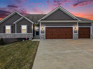 205 E Woodland Ave, Lone Jack, MO 64070