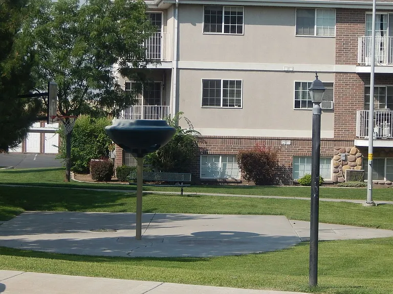 1426 N 1300 W — Photo 22