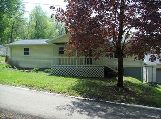 1621 North St, Coshocton, OH 43812