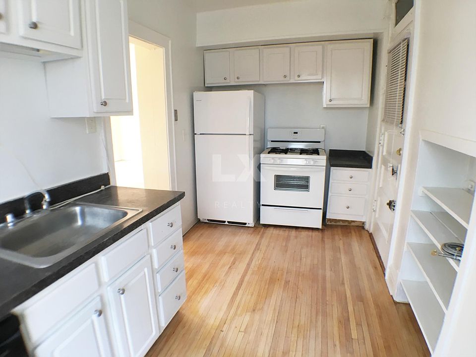 1st image of 2440 W Rosemont Ave APT 1E