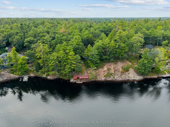 1329 Woodland Dr #1327, Gravenhurst, ON P0E 1G0