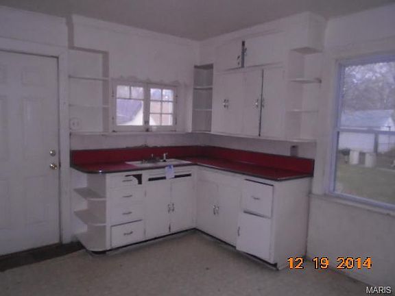 4th image of 10023 Jeffrey Dr