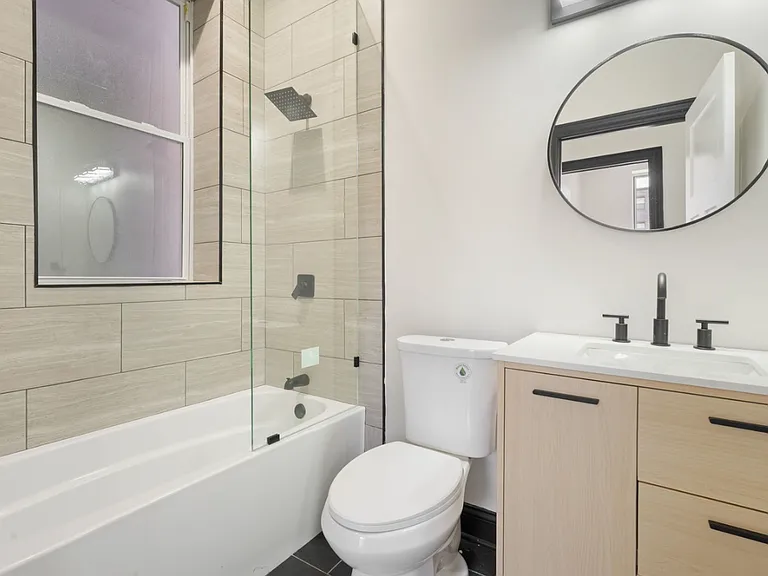 3824 W Arthington St — Photo 5
