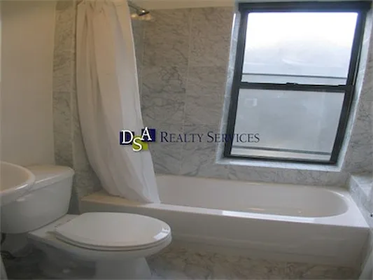 Rented by DSA Realty | media 71