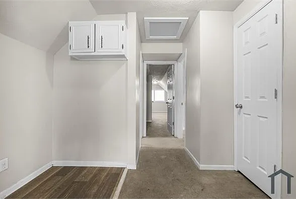 1211 W 30th St — Photo 11