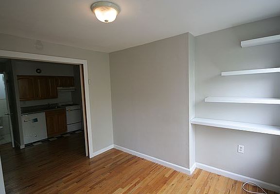 5th image of 512 E 5th St APT 12A