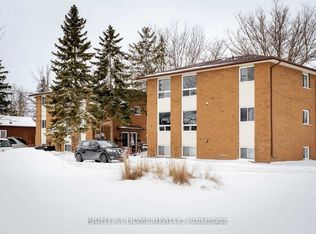 8 C Moir St #C, Peterborough, ON K9H 7N4