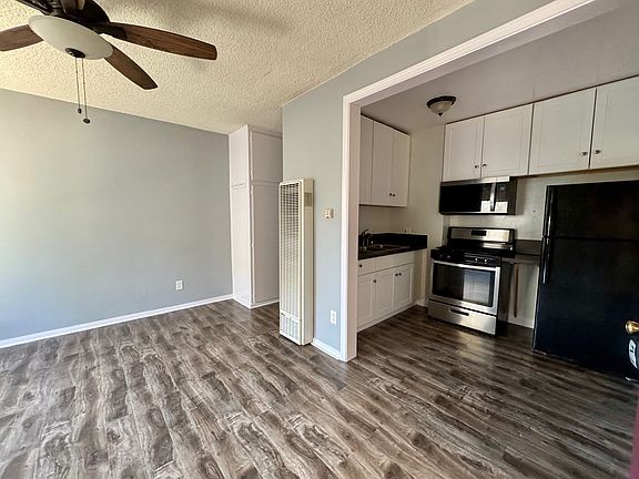 4th image of 2150 N Beachwood Dr APT 11