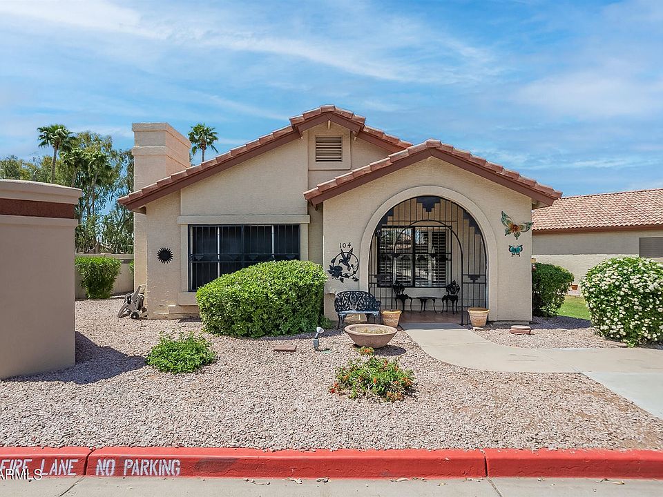 1st image of 1120 N Val Vista Dr Unit 104