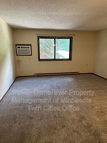 221 Grand Ave W Photo 1