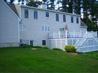 286 Mammoth Rd, Pelham, NH 03076