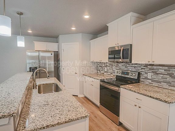 5th image of 1306 N Clinton Ave Unit B