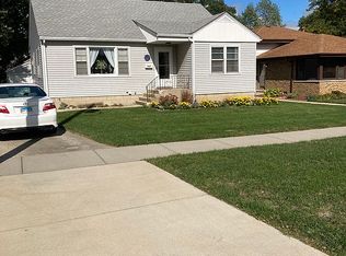 542 E 4th St, Lockport, IL 60441