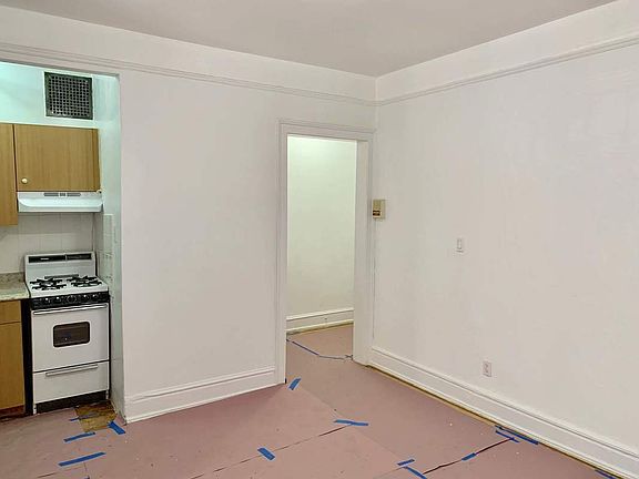 3rd image of 3758 86th St APT 2B