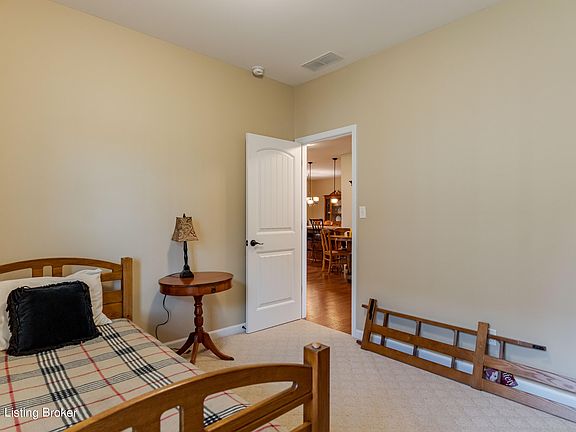 5th image of 130 Twin Brook Ct