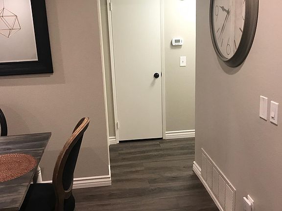 4th image of 1342 E Hillcrest Dr Unit 22
