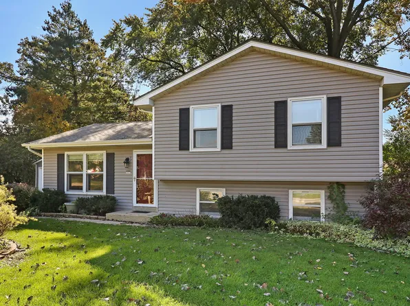 25291 W Woodland Ter, Lake Villa, IL 60046