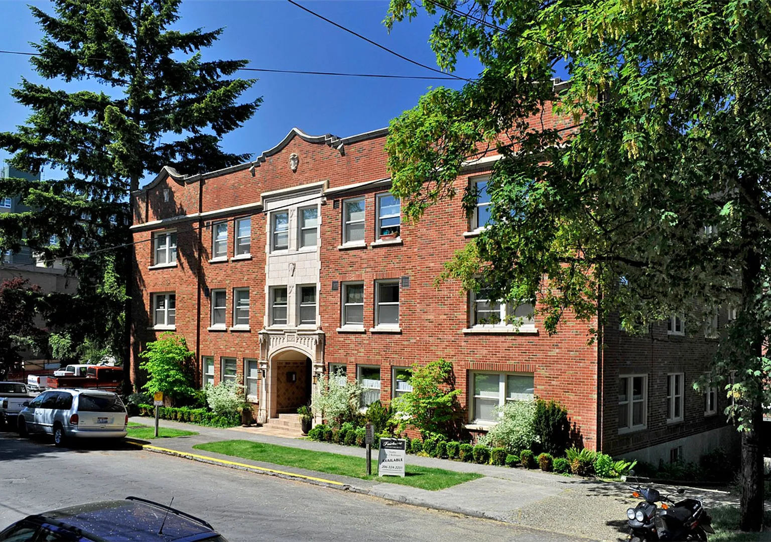 Fairhome — Photo 1