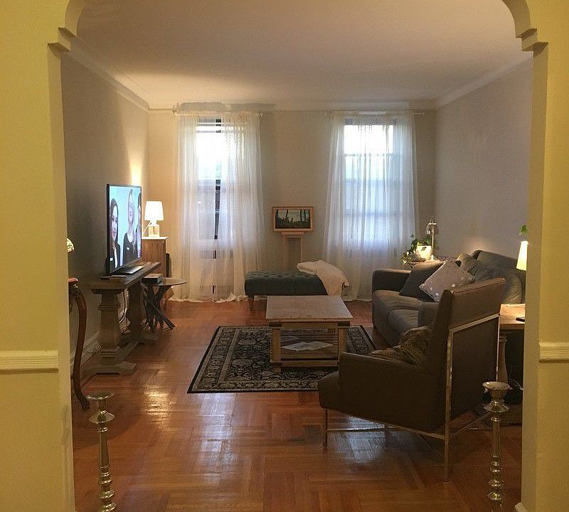 1st image of 240 E 18th St APT 6J