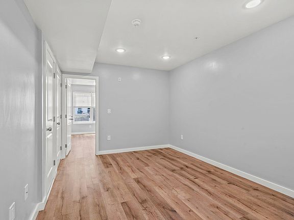 5th image of 2048 N Carlisle St #B