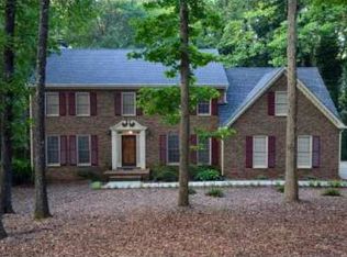 3891 Windhurst Dr, Lilburn, GA 30047