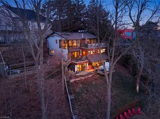 868 Danforth Pl, Burlington, ON L7T 1S2