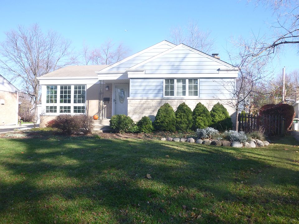 1st image of 624 E Clarendon Ave