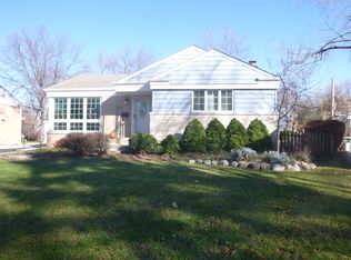 624 E Clarendon Ave, Arlington Heights, IL