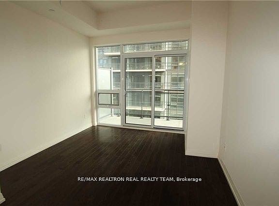 4th image of 460 Adelaide St E #1018