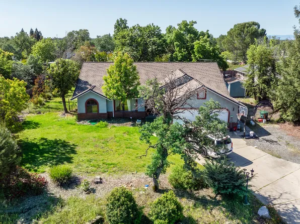 19331 Hollow Ln, Redding, CA 96003