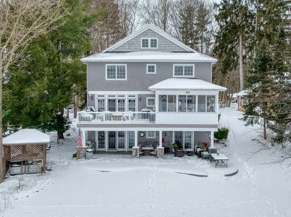 5160 Merriman Rd, Jackson, MI 49201