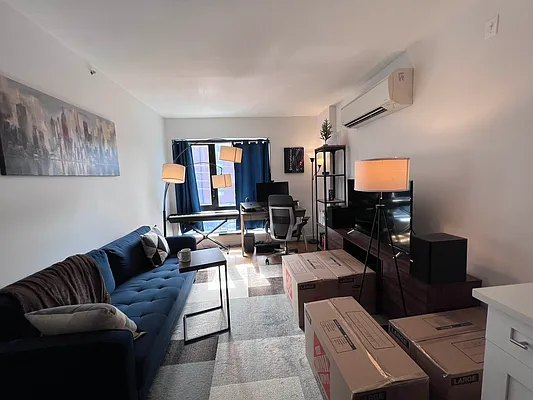 Rented by Rumah Realty Inc | media 14