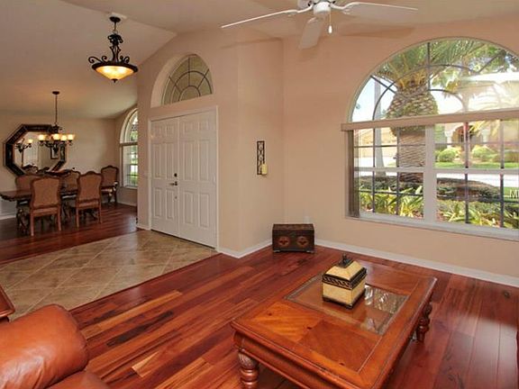5th image of 11910 Middlebury Dr
