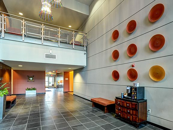 3rd image of 1030 Highlands Plaza Dr E APT 511