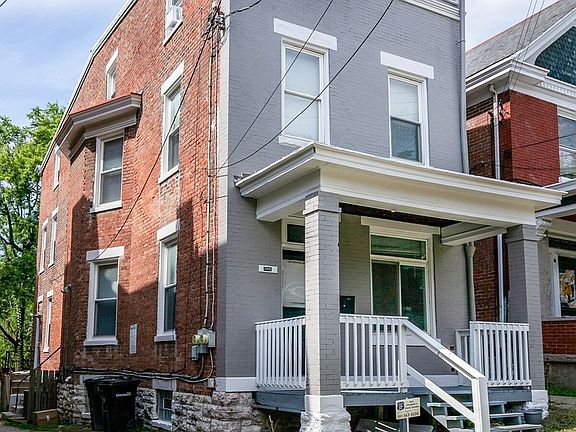 3rd image of 2323 Flora St #2323