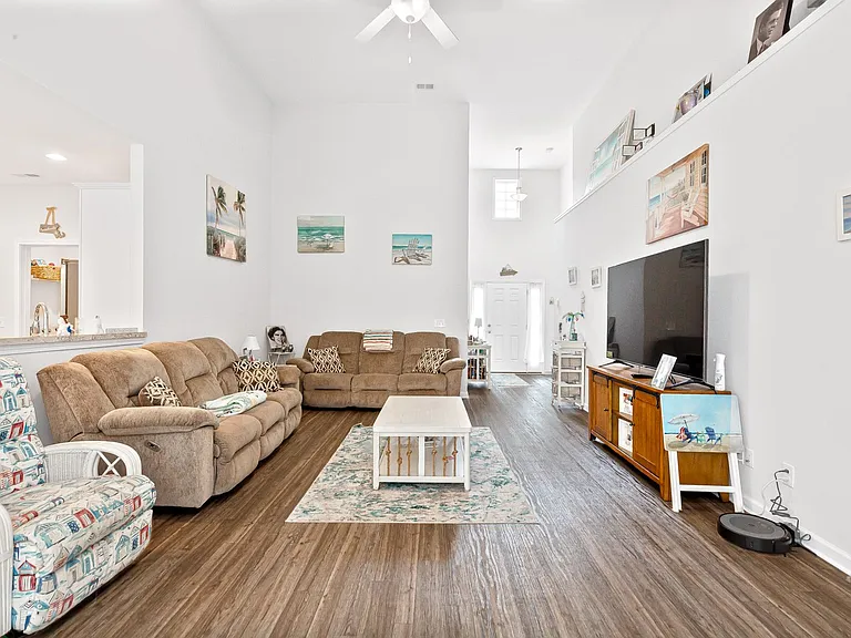 840 Windsor Rose Dr — Photo 4