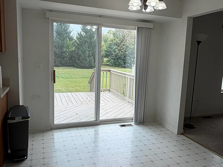 4171 Inglewood Dr — Photo 10