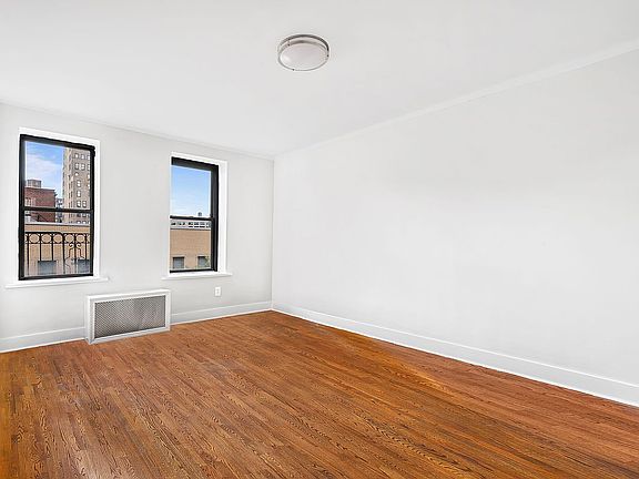 3rd image of 253 W 16th St APT 6C