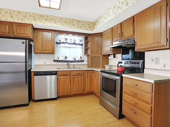 4th image of 2630 Jill Dr