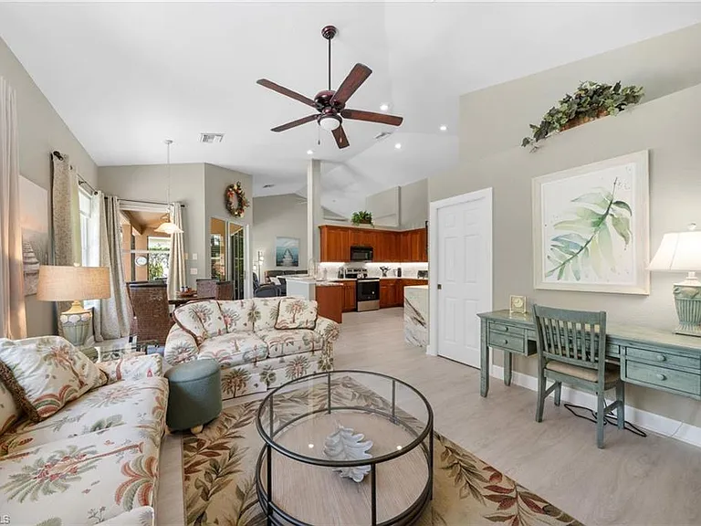 8888 Mustang Island Cir — Photo 25