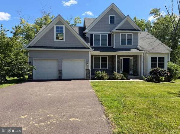 99 Caroline Dr, Collegeville, PA 19426