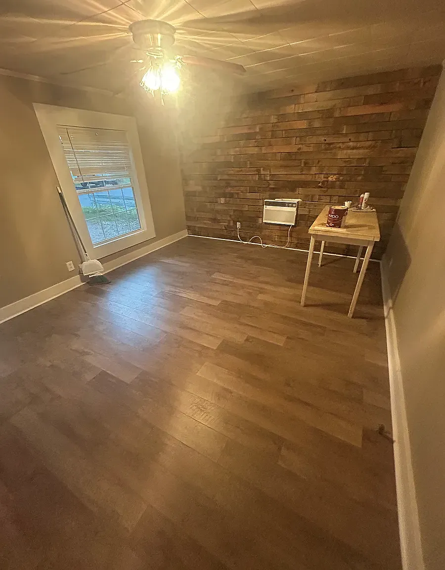 2 bed, 989 sqft, $900 — Photo 1