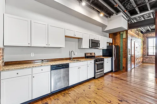 558-2D Saint Francis St #2D Photo 1