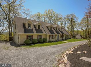 215 Fox Run Ln, Winchester, VA