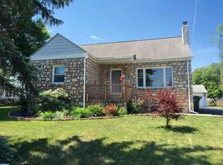 1818 Ardin Dr, Norristown, PA 19403