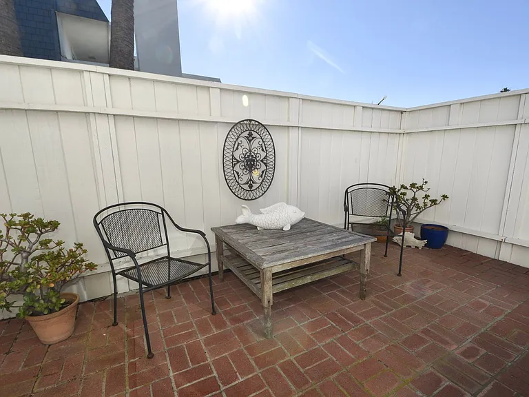 63 Antigua Court — Photo 14