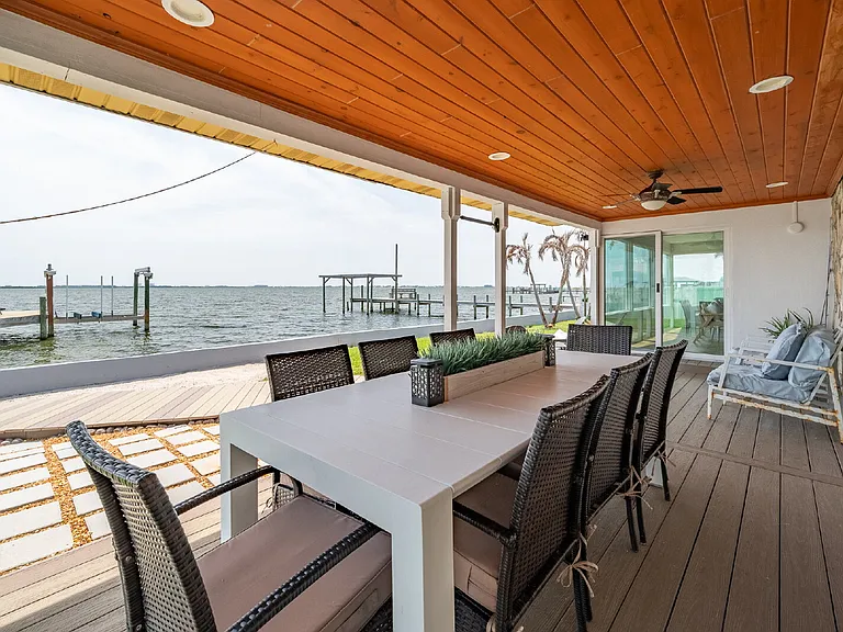 1110 S Banana River Dr — Photo 10