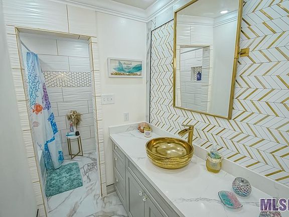 3rd image of 28915 Dabney Dr
