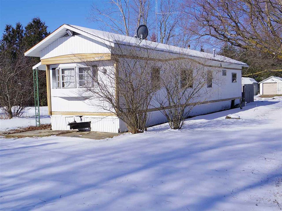 1st image of 10592 Seneca Ave